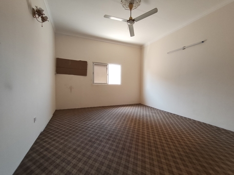 Jidhafs, Apartments/Houses, BHD 160/year,  3 BR,  Jidhafs:- 3Bhk Unfurnished Flat On Rent..