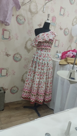 East Riffa, Job Seekers, Cut And Saw Like Party Dress, Casual Jalabiya