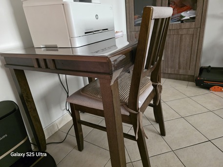 Al Rawdah, Furniture, SAR 250,  Table + Chair + Tredmill