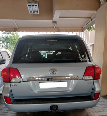 Salmaniya, Vehicles, Cars & Trucks , Toyota Land Cruiser,  2014,  Automatic,  189000 KM,    ( 6 Cylinder )
