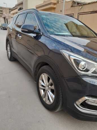 Riyadh, Vehicles, Cars & Trucks , SAR 33500,  Hyundai Santafe,  2016,  Automatic,  243000 KM,   Mid Option  For Sale 33500