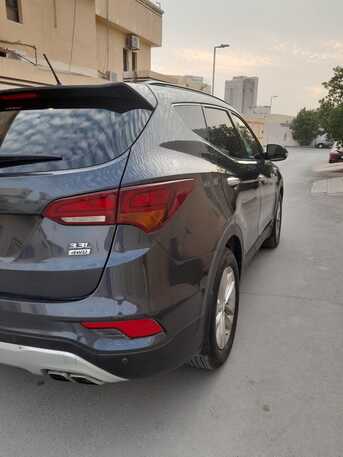 Riyadh, Vehicles, Cars & Trucks , SAR 33500,  Hyundai Santafe,  2016,  Automatic,  243000 KM,   Mid Option  For Sale 33500