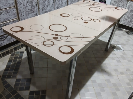 Riyadh, Furniture, SAR 200,  Dinner Table/dining Table For Sale It Is Without Chairs It Is Expandable You Can Open And