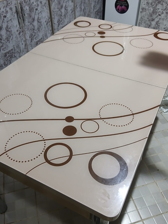 Riyadh, Furniture, SAR 200,  Dinner Table/dining Table For Sale It Is Without Chairs It Is Expandable You Can Open And