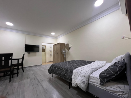 Mahooz, Apartments/Houses, BHD 190/year,  1 BR,  EXCELLENT FULLYFURNISHED STUDIO OPPOSITE OF NASSER PARMERCY | HOUSEKEEPING | INTERNET