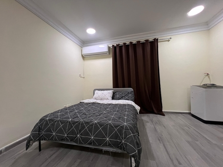 Mahooz, Apartments/Houses, BHD 190/year,  1 BR,  EXCELLENT FULLYFURNISHED STUDIO OPPOSITE OF NASSER PARMERCY | HOUSEKEEPING | INTERNET