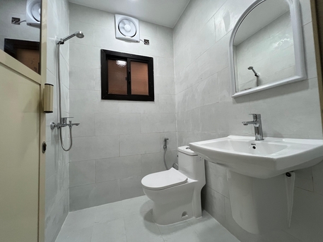 Mahooz, Apartments/Houses, BHD 190/year,  1 BR,  EXCELLENT FULLYFURNISHED STUDIO OPPOSITE OF NASSER PARMERCY | HOUSEKEEPING | INTERNET