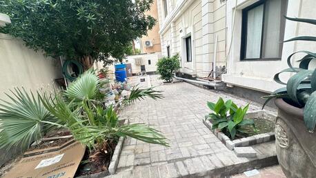 Umm Al Hassam, Apartments/Houses, BHD 500/month,  3 BR,  225 Sq. Meter,  3 Bedroom Flat In Compounded Villa Near Umm Al Hassam Stadium