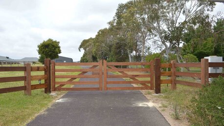 Melbourne, Business, Why Choose Timber Gates In Mt Martha For Style And Durability?