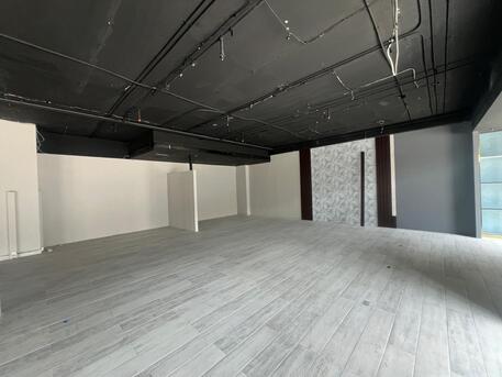 Manama, Shops, BHD 1800,  464 Sq. Meter,  Spacious Showroom For Rent In Khamis | Ideal For Display Showroom | Highway Facing