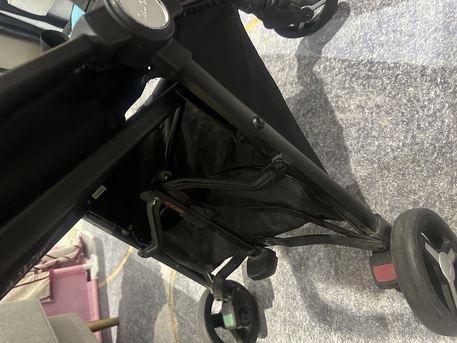 Al Rakah Al Shamaliyah, Baby & Kid Stuff, SAR 220,  Silver Cross Ultra-Compact Travel Foldable Stroller Pushchair