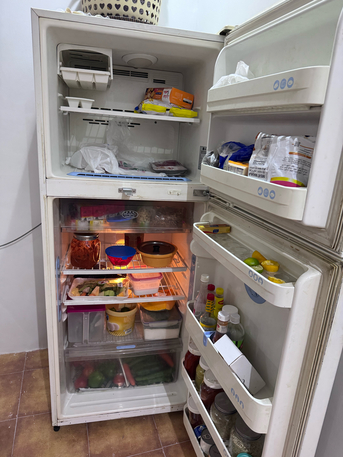 Riyadh, Appliances, SAR 800,  LG Refrigerator For Sale - 800