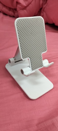 Sharjah, Free Items, AED 10,  حامل الهاتف والجهاز اللّوحي نوعيّة ممتا