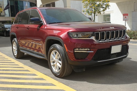 Al Sulaymaniyyah, Vehicles, Cars & Trucks , Jeep Grand Cherokee Laredo (4x4),  2025,  Automatic,  200 KM,
