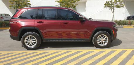 Al Sulaymaniyyah, Vehicles, Cars & Trucks , Jeep Grand Cherokee Laredo (4x4),  2025,  Automatic,  200 KM,