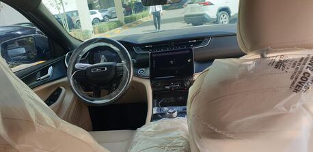 Al Sulaymaniyyah, Vehicles, Cars & Trucks , Jeep Grand Cherokee Laredo (4x4),  2025,  Automatic,  200 KM,