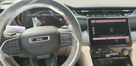 Al Sulaymaniyyah, Vehicles, Cars & Trucks , Jeep Grand Cherokee Laredo (4x4),  2025,  Automatic,  200 KM,