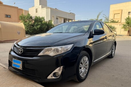 Riyadh, Vehicles, Cars & Trucks , SAR 37500,  Toyota Camry,  2014,  Automatic,  348000 KM,  Camry  Black For Sale