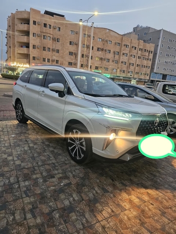 Jubail, Jobs, Toyota Innova (Latest Model) Available For Rent