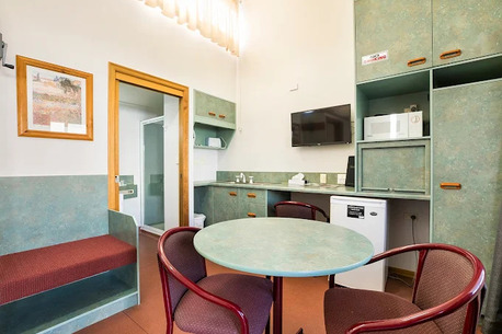 Sydney, Holiday/Vacation Rentals, Studio,  66900 Sq. Meter,  Looking For Toowoomba Motel Free WiFi? Choose Downs Motel Toowoomba