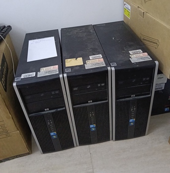 Muharraq, Computers, BHD 30,  HP Compaq 8100  Core I3 3.2 GHz Qty 3