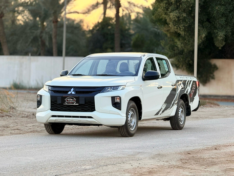 Ras Rumman, Vehicles, Cars & Trucks , BHD 5699,  Mitsubishi L 200,  2023,  Manual,  117000 KM,  Mitsubishi L200 Double Cabin Pickup -  - Single Owner -  Transmissin