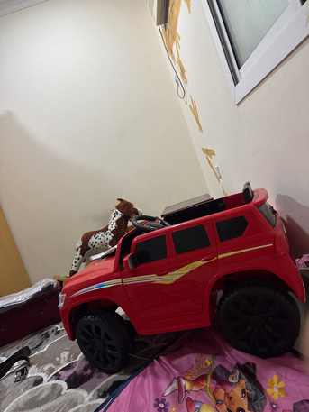 West Riffa, Toys & Games, BHD 20,  FOR SALE &ndash; Kids Electric Ride-On Car 🚗