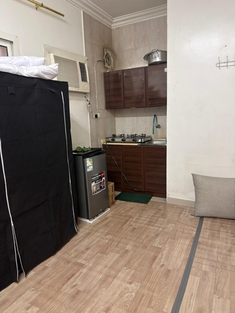 Riyadh, Rooms Available, SAR 1600/month,  Furnished,  Single Room Available For Married Muslim Couple Or Single Bachleor (Pakistani/Indian)