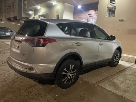 Yanbu, Vehicles, Cars & Trucks , SAR 55000,  Toyota Rav4,  2016,  Automatic,  249700 KM,  Toyota Rav 4 For Sale