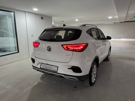 Tubli, Vehicles, Cars & Trucks , BHD 2900,  Mg ZS,  2022,  Automatic,  86000 KM,   For Sale  Model.