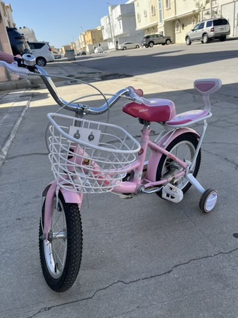 Al Rakah Al Shamaliyah, Bicycles, SAR 150,  12&rdquo; Girls Cycle With Training Wheels &ndash; Like New, Perfect For Beginners!
