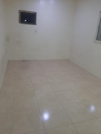 Jubail, Rooms Available, SAR 1200/month,  One  Unfurnished Room With Attached Washroom With Combined Hall And Kicthen