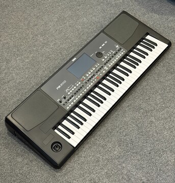 New York, Musical Instruments, USD 550,  Korg Pa600 61-Key Arranger Keyboard