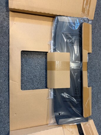 New York, Musical Instruments, USD 550,  Korg Pa600 61-Key Arranger Keyboard