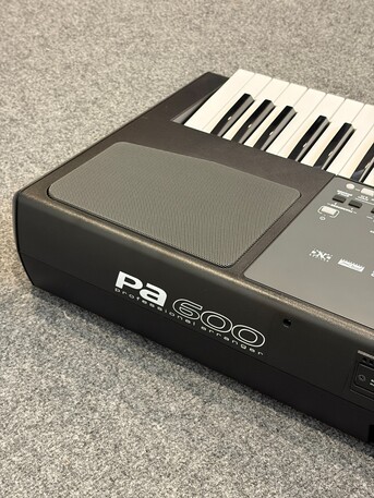 New York, Musical Instruments, USD 550,  Korg Pa600 61-Key Arranger Keyboard