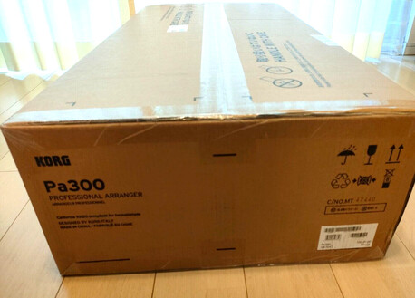 New York, Musical Instruments, USD 600,  Korg PA300 61-Key Professional Arranger