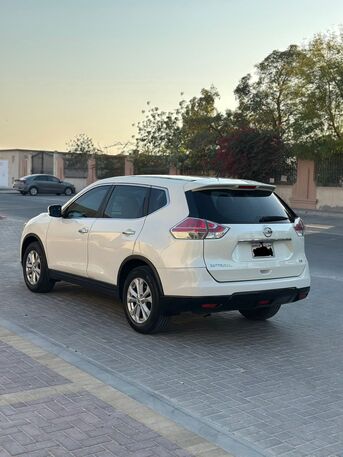 Riffa, Vehicles, Cars & Trucks , BHD 3450,  NISSAN X-TRAIL 2.5,  2017,  Automatic,  181000 KM,  Excellent Condition