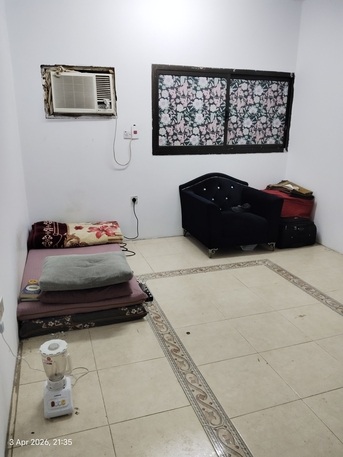 Dammam, Bedspace Available, SAR 450/month,  Room For Sharing With One Person.