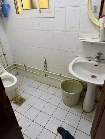 Jubail, Rooms Available, SAR 1050/month,  1 Br With Attach Bath No Kitchen