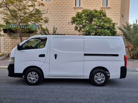 Manama, Vehicles, Cars & Trucks , BHD 2800,  Nissan NV3500 UrVan Bus Cargo Van Very Good Condation Single Ownar,  2017,  Manual,  150000 KM,