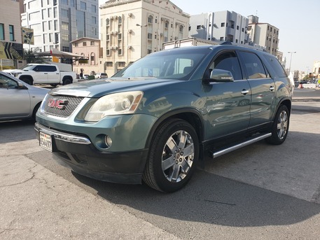 Manama, Vehicles, Cars & Trucks , BHD 1300,  Gmc Acadia,  2010,  Automatic,  200000 KM,    MODEL, FULLY LOADED FOR SALE