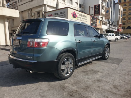 Manama, Vehicles, Cars & Trucks , BHD 1300,  Gmc Acadia,  2010,  Automatic,  200000 KM,    MODEL, FULLY LOADED FOR SALE