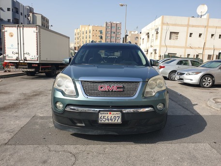 Manama, Vehicles, Cars & Trucks , BHD 1300,  Gmc Acadia,  2010,  Automatic,  200000 KM,    MODEL, FULLY LOADED FOR SALE