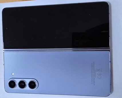 Dammam, Mobile Phones, SAR 3200,  Selling 1 Year Old Fold 5 Light Blue Color