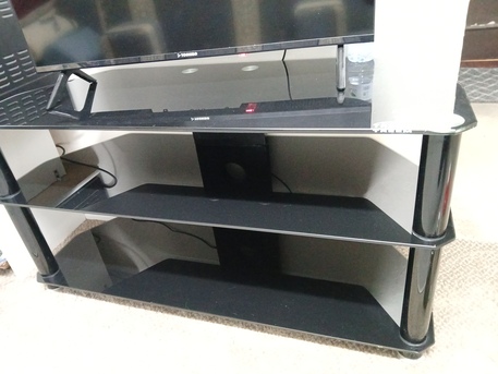 Al Malaz, Household Items, SAR 150,  Tv Rack Tv Console For Sale Same Like New
