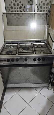 Manama, Household Items, BHD 1,  Whirlpool COOKING RAGE 5 BURNER FOR SALE