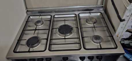 Manama, Household Items, BHD 1,  Whirlpool COOKING RAGE 5 BURNER FOR SALE