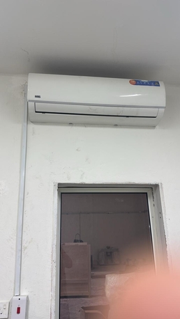 Riyadh, Air Conditioners, SAR 5000,  FOR SALE: AC Units Bundle + 25m Copper Cable ❄️