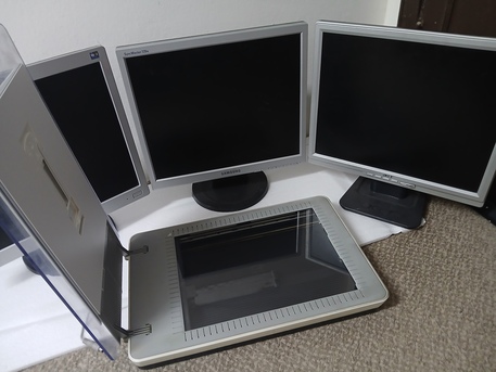 Al Malaz, Computers, SAR 200,  3 Monitors 17 Inches & 1 Scanner For Sale