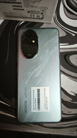 Al Muruj, Mobile Phones, SAR 1550,  Honor 200 5G 12gb 256gb With Accessories